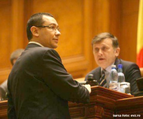 Guvernul Ponta III a trecut de Parlament; Antonescu a demisionat de la şefia Senatului